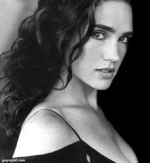 Eseential Jennifer Connelly